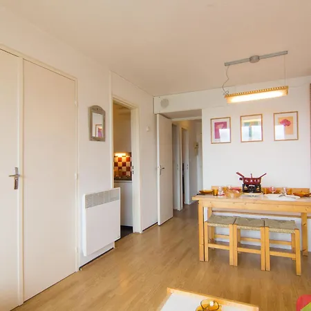 Pegase Phenix-35 By Interhome Daire